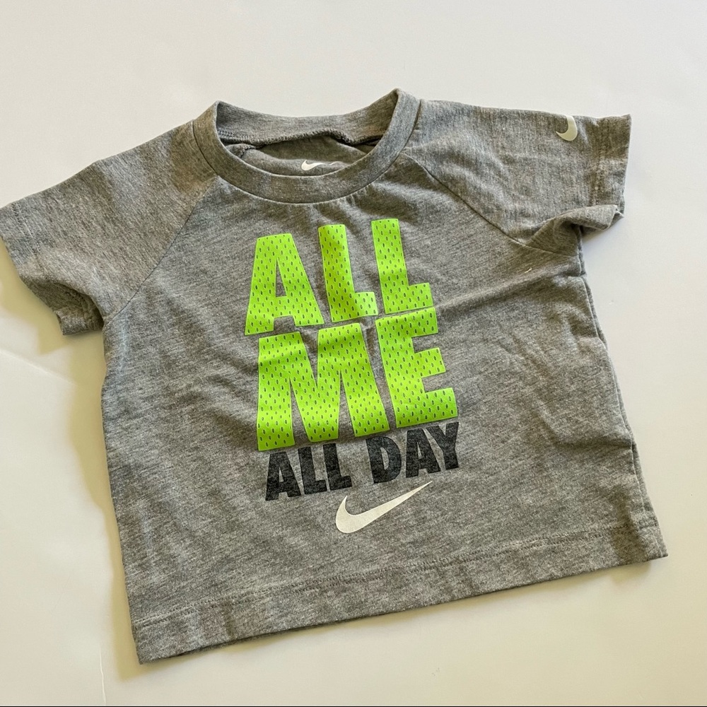 Nike tee